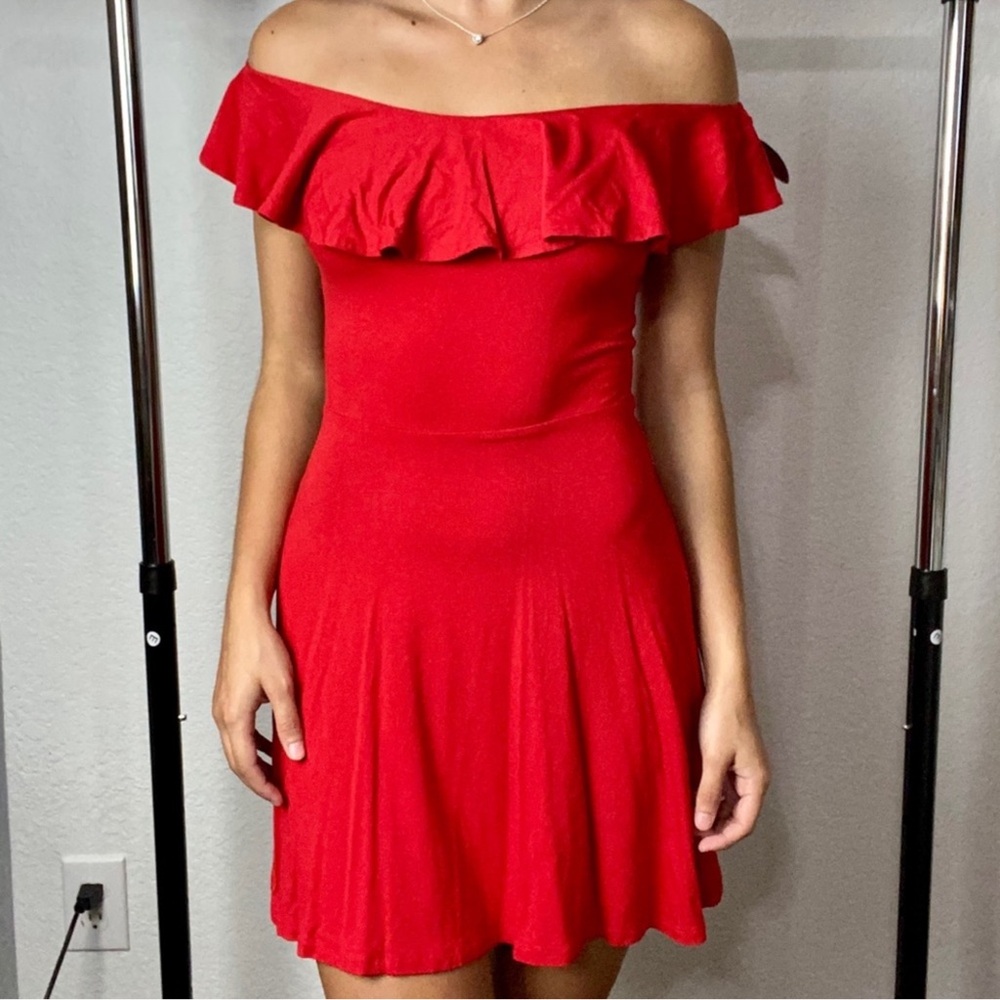Forever 21 Strapless Red Dress